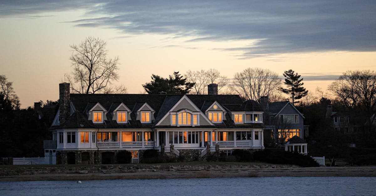 Fire and Smoke Damage: How Homeowners Insurance Responds